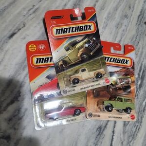 Matchbox Classic Toy Truck Set - Beige, Red, Green